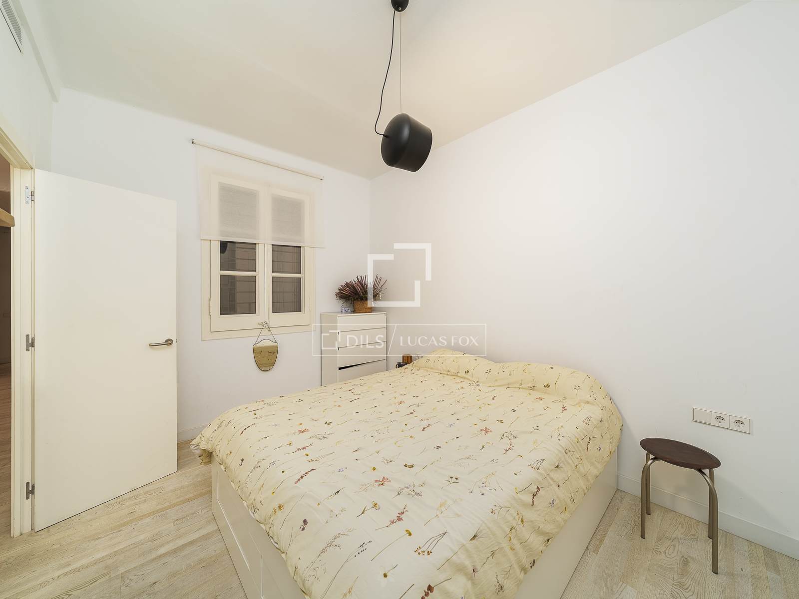 Huoneisto Barcelona, Espanja 3 makuuhuonetta, 165 m2 No. 150456