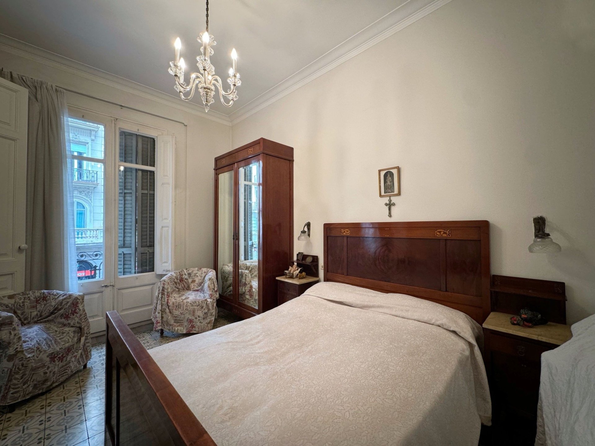 Dzīvoklis Barcelona, Spānijā 5 istabas, 136 m2 Nr. 155971
