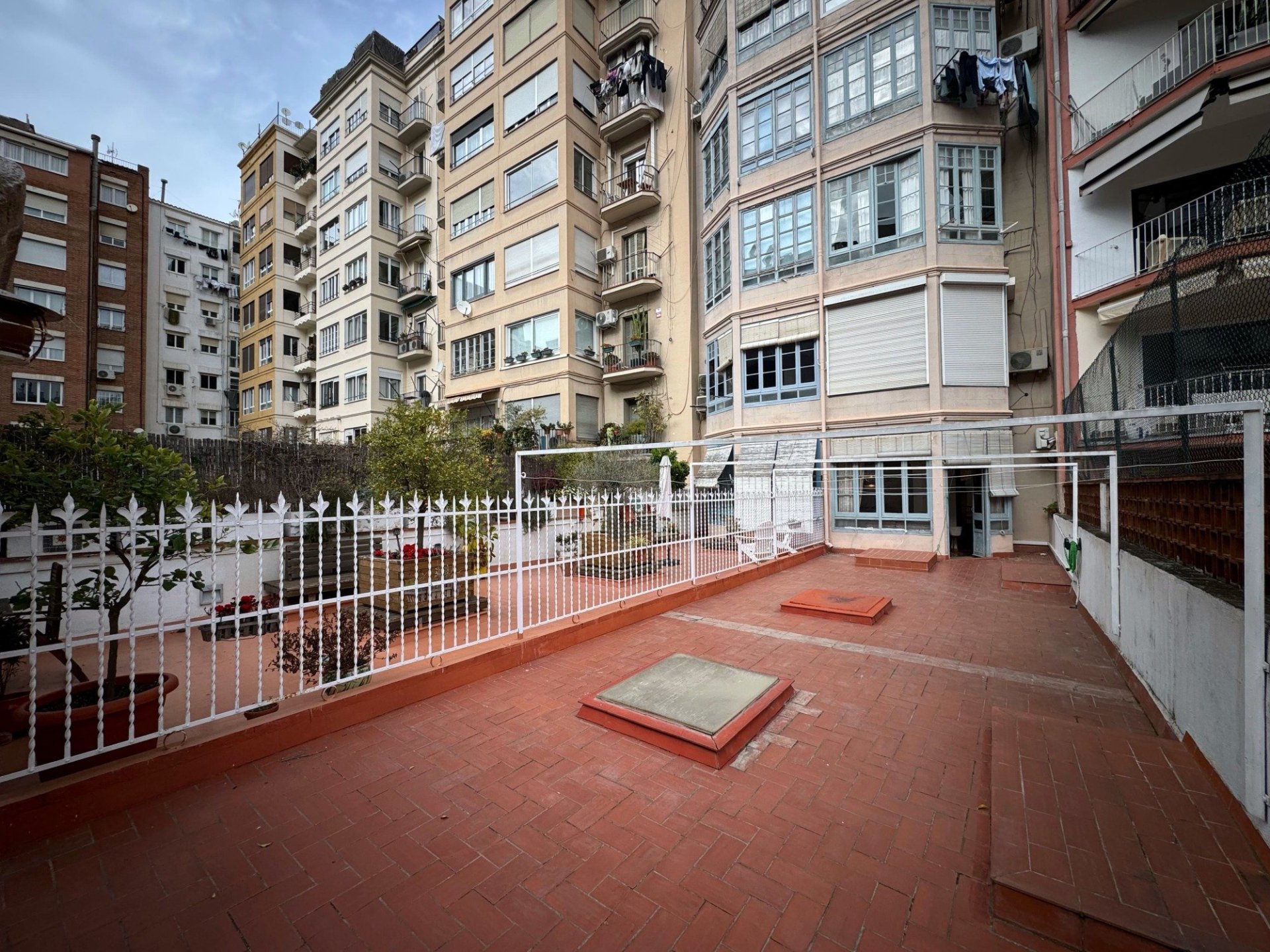 Dzīvoklis Barcelona, Spānijā 5 istabas, 136 m2 Nr. 155971