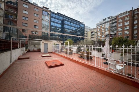 Квартира в Барселона, Испания 5 спален, 136м2 №155971