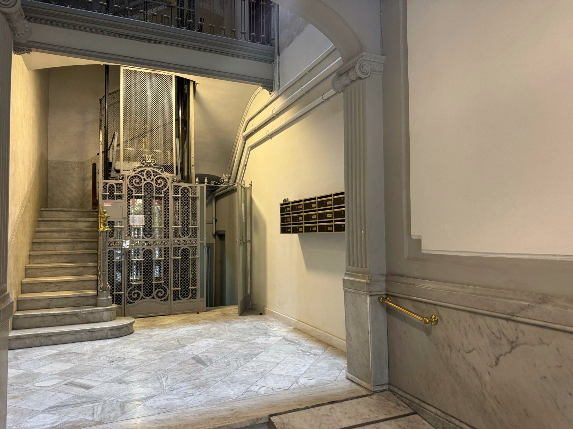 Dzīvoklis Barcelona, Spānijā 5 istabas, 136 m2 Nr. 155971