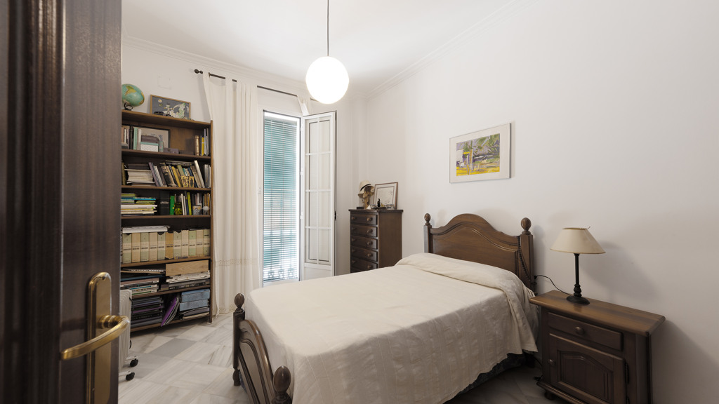 Hus i Coria del Rio, Seville, Spanien 5 sovrum, 500 kvm. Nr. 155970