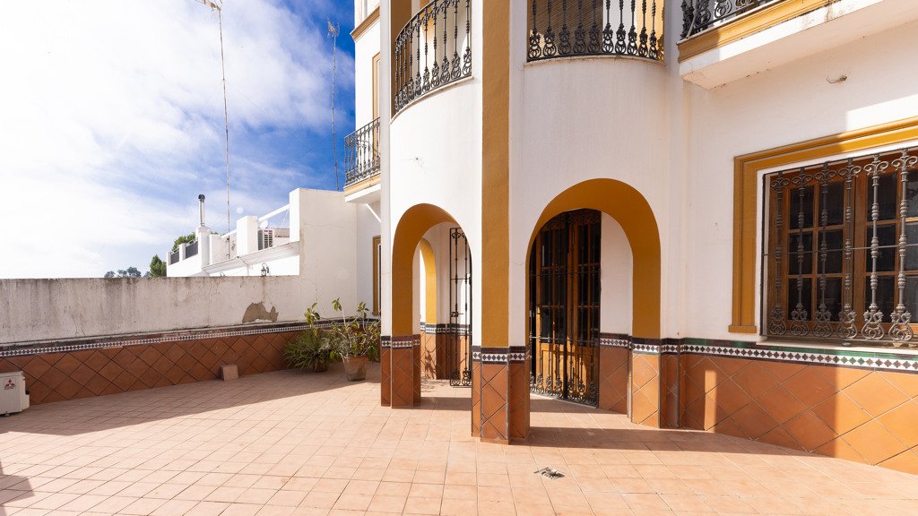 Hus i Coria del Rio, Seville, Spanien 5 sovrum, 500 kvm. Nr. 155970