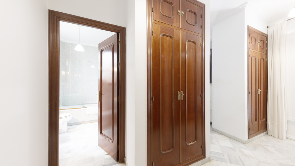 Hus i Coria del Rio, Seville, Spanien 5 sovrum, 500 kvm. Nr. 155970