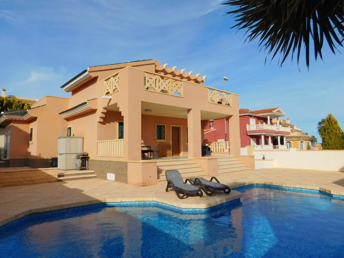 Villa a Ciudad Quesada, Alicante, Spagna 4 camere da letto, 207 mq. N° 149112