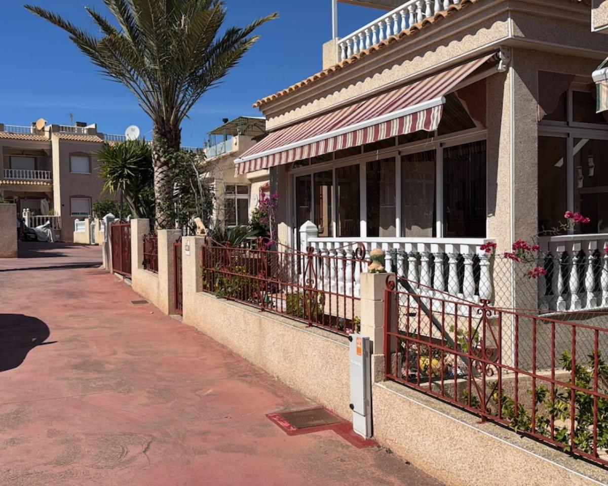 Villa en Algorfa, Alicante, España 2 dormitorios, 73 m2 No. 149116