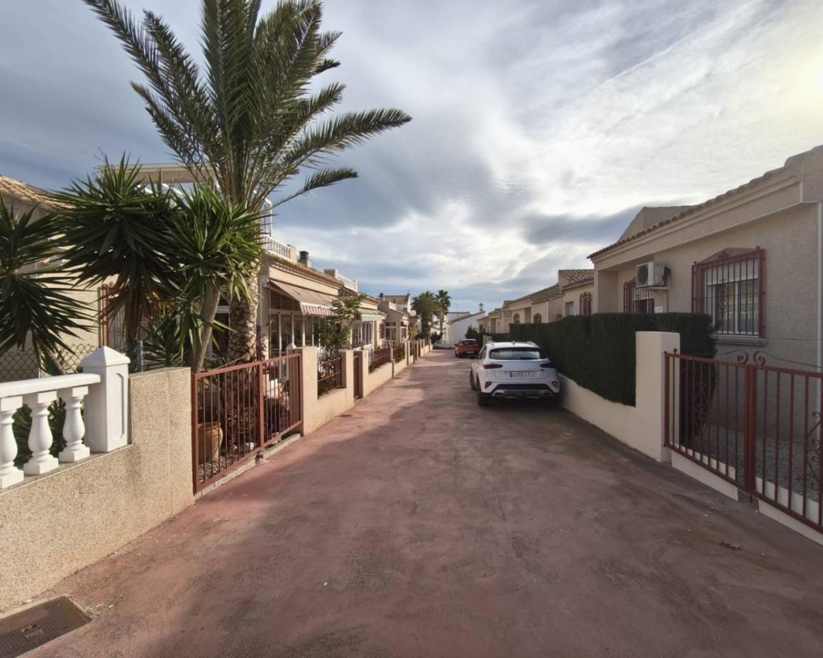 Villa en Algorfa, Alicante, España 2 dormitorios, 73 m2 No. 149116