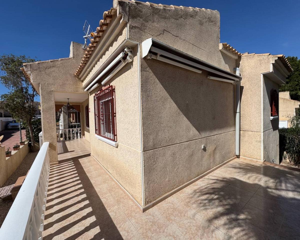 Villa en Algorfa, Alicante, España 2 dormitorios, 73 m2 No. 149116