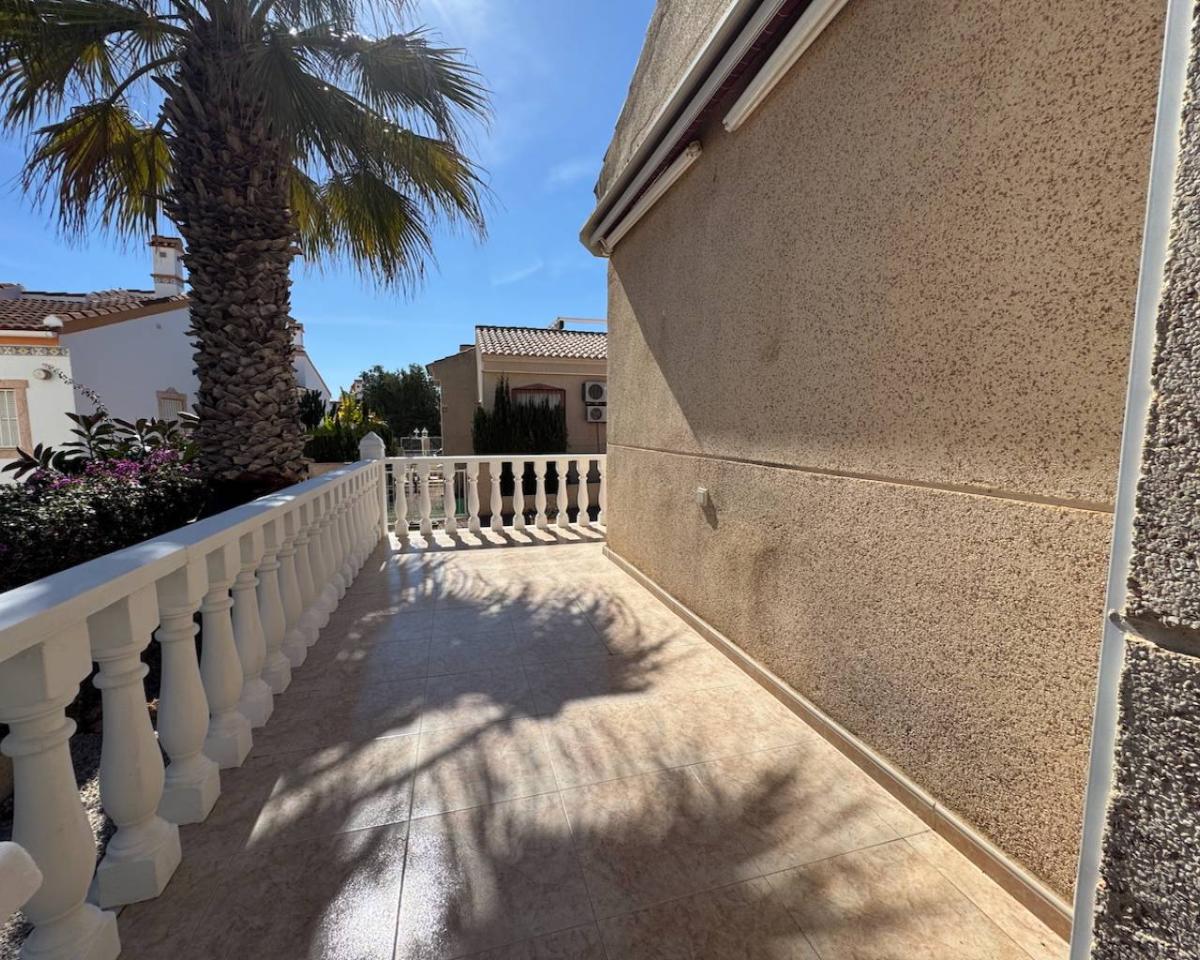 Villa en Algorfa, Alicante, España 2 dormitorios, 73 m2 No. 149116