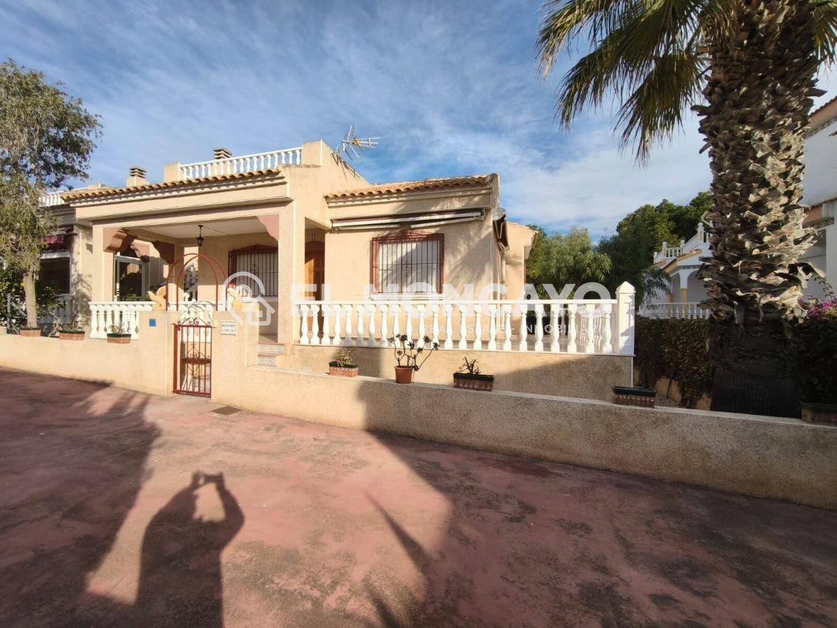 Villa in Algorfa, Alicante, Spain 3 bedrooms, 84 sq.m. No. 149114
