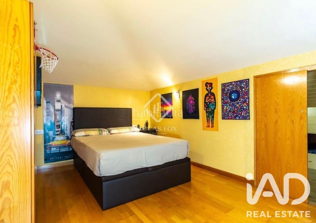 Duplex in Sant Feliu de Llobregat, Barcelona, Spanien 4 Schlafzimmer, 209 m2 Nr. 187553