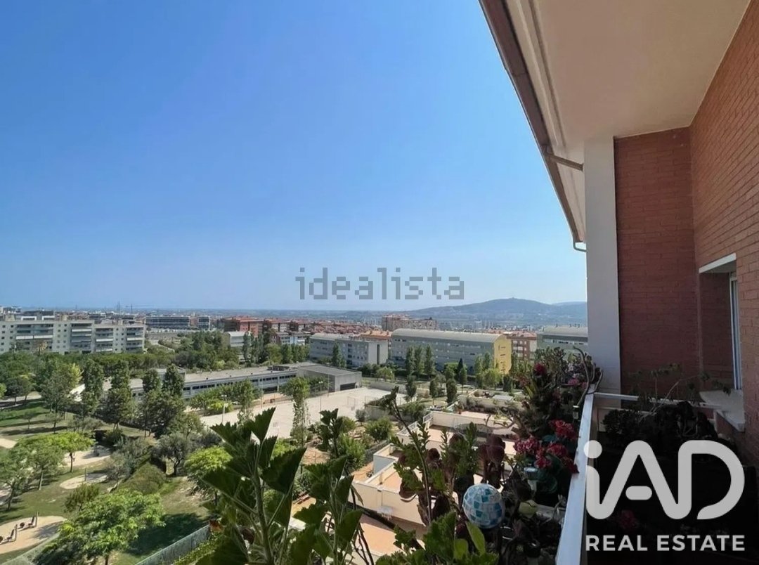 Duplex in Sant Feliu de Llobregat, Barcelona, Spanien 4 Schlafzimmer, 209 m2 Nr. 187553