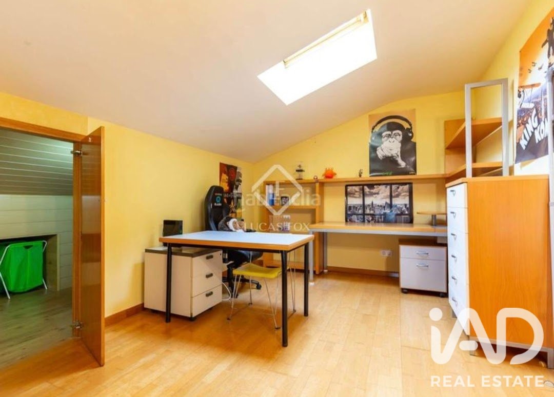 Duplex in Sant Feliu de Llobregat, Barcelona, Spanien 4 Schlafzimmer, 209 m2 Nr. 187553