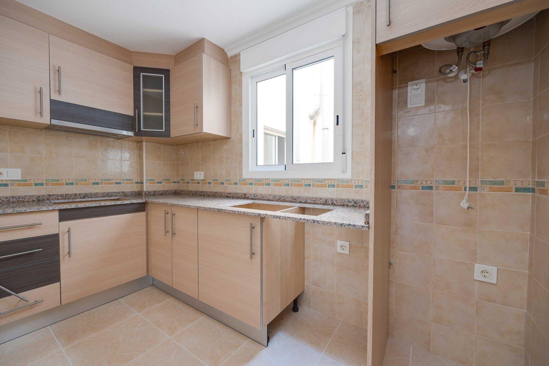 Apartamento en San Fulgencio, Alicante, España 2 dormitorios, 75 m2 No. 184282