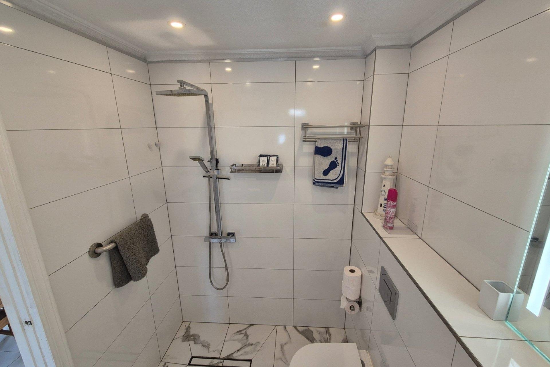 Bungalow à San Miguel de Salinas, Alicante, Espagne 1 chambre, 30 m2 No. 184285
