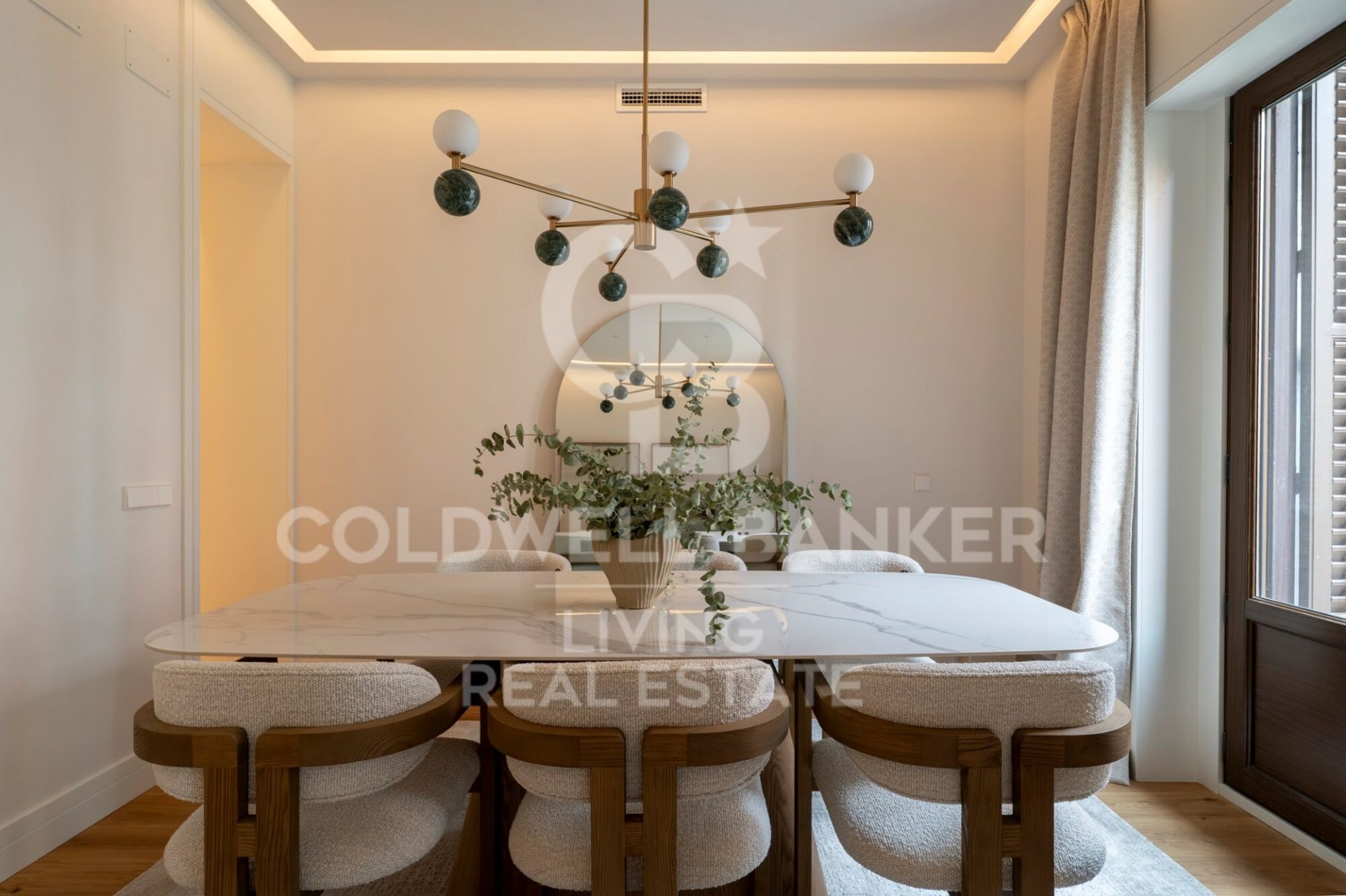 Appartamento a Madrid, Spagna 4 camere da letto, 132 mq. N° 156954