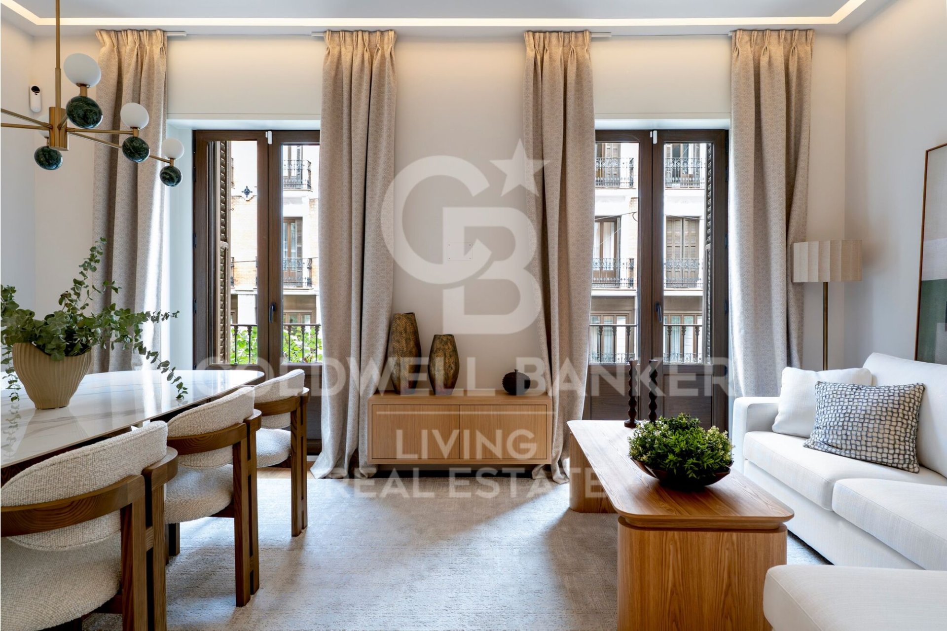 Appartamento a Madrid, Spagna 4 camere da letto, 132 mq. N° 156954