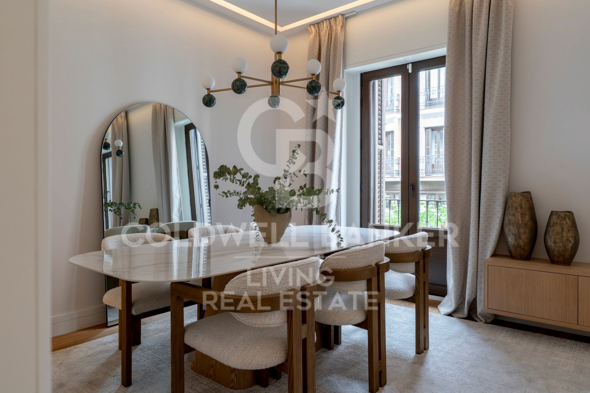 Appartamento a Madrid, Spagna 4 camere da letto, 132 mq. N° 156954
