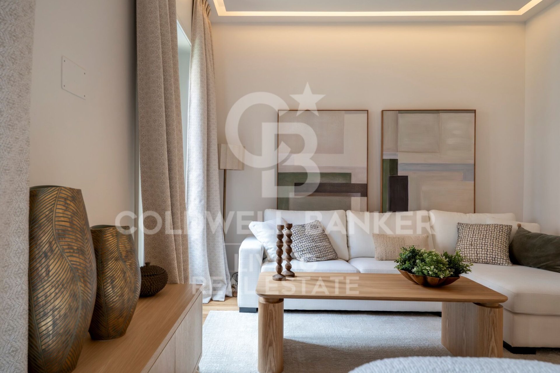 Appartamento a Madrid, Spagna 4 camere da letto, 132 mq. N° 156954