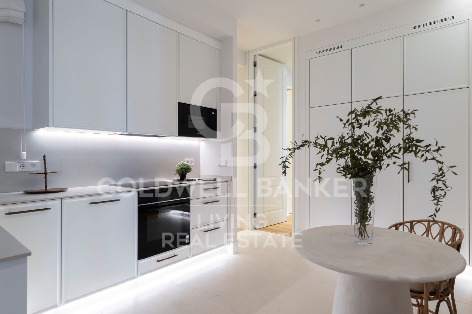 Appartamento a Madrid, Spagna 4 camere da letto, 132 mq. N° 156954