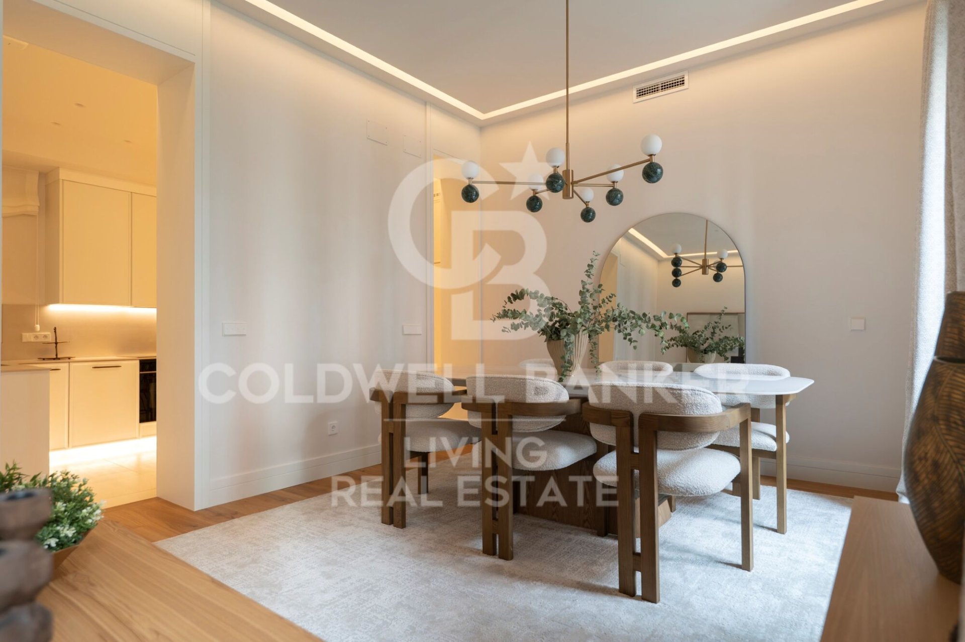 Appartamento a Madrid, Spagna 4 camere da letto, 132 mq. N° 156954