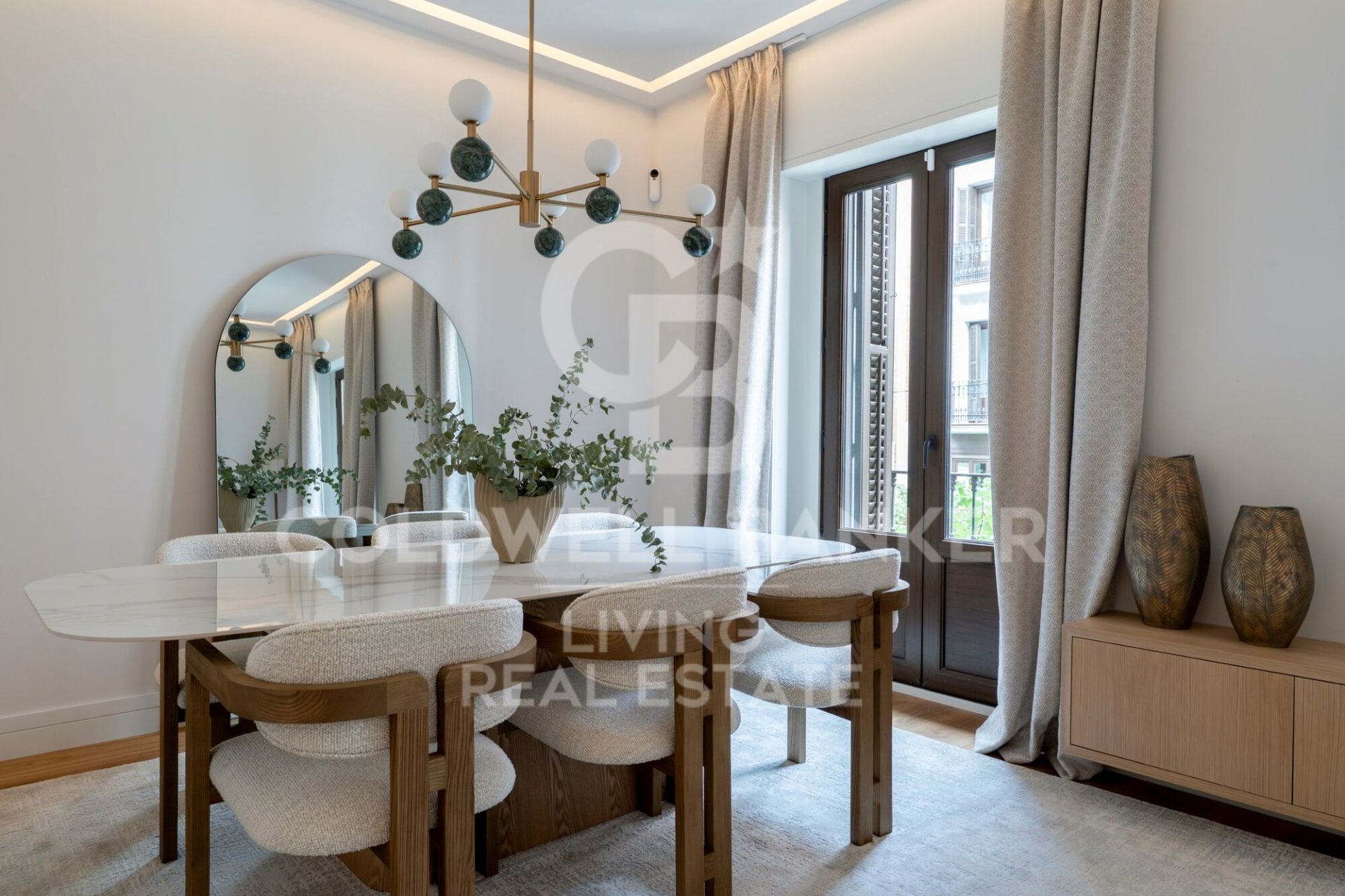 Appartamento a Madrid, Spagna 4 camere da letto, 132 mq. N° 156954