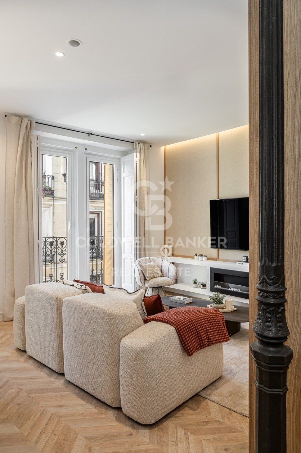 Apartment in Madrid, Spain 3 bedrooms, 137 sq.m. No. 156952