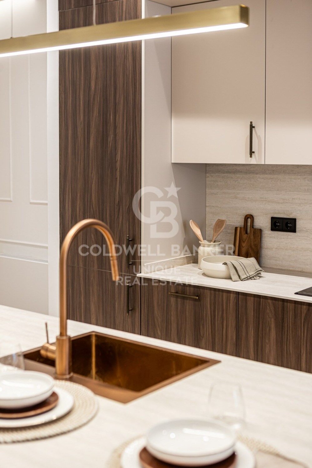 Apartment in Madrid, Spain 3 bedrooms, 137 sq.m. No. 156952