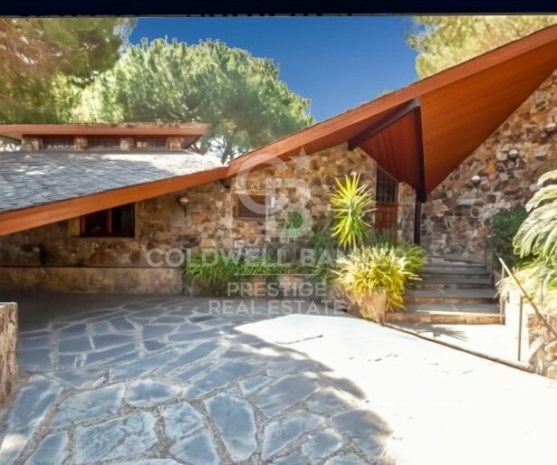 Casa a Sant Andreu de Llavaneres, Barcelona, Spagna 7 camere da letto, 725 mq. N° 156955