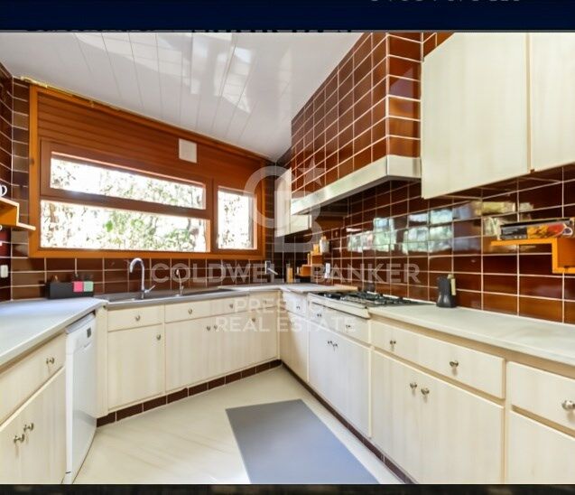 Casa a Sant Andreu de Llavaneres, Barcelona, Spagna 7 camere da letto, 725 mq. N° 156955