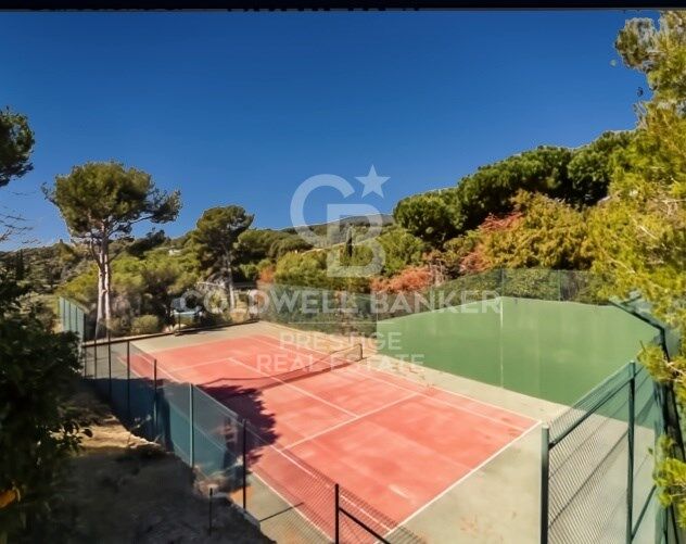 Casa a Sant Andreu de Llavaneres, Barcelona, Spagna 7 camere da letto, 725 mq. N° 156955