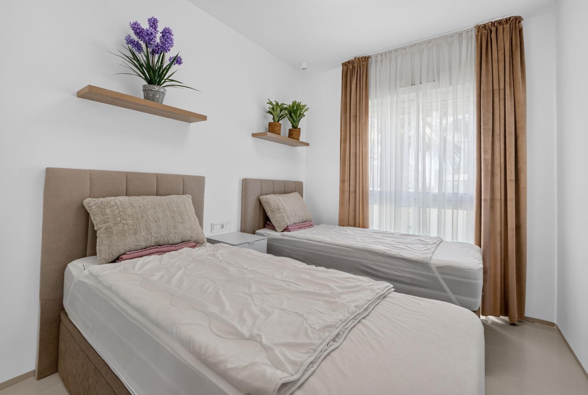 Квартира в Сьюдад Кесада, Аликанте, Испания 2 спальни, 82м2 №193760