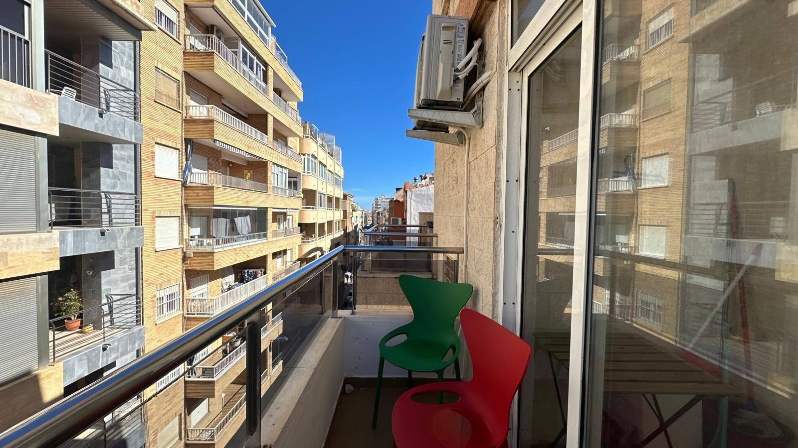 Apartment à Torrevieja, Alicante, Espagne 1 chambre, 43 m2 No. 182933