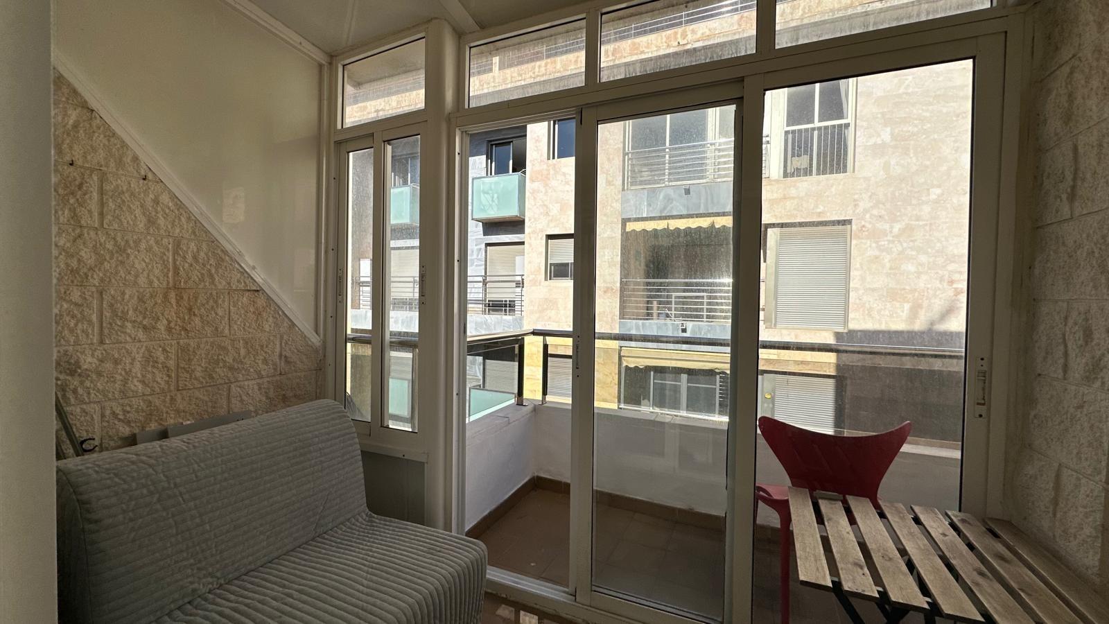 Apartment à Torrevieja, Alicante, Espagne 1 chambre, 43 m2 No. 182933