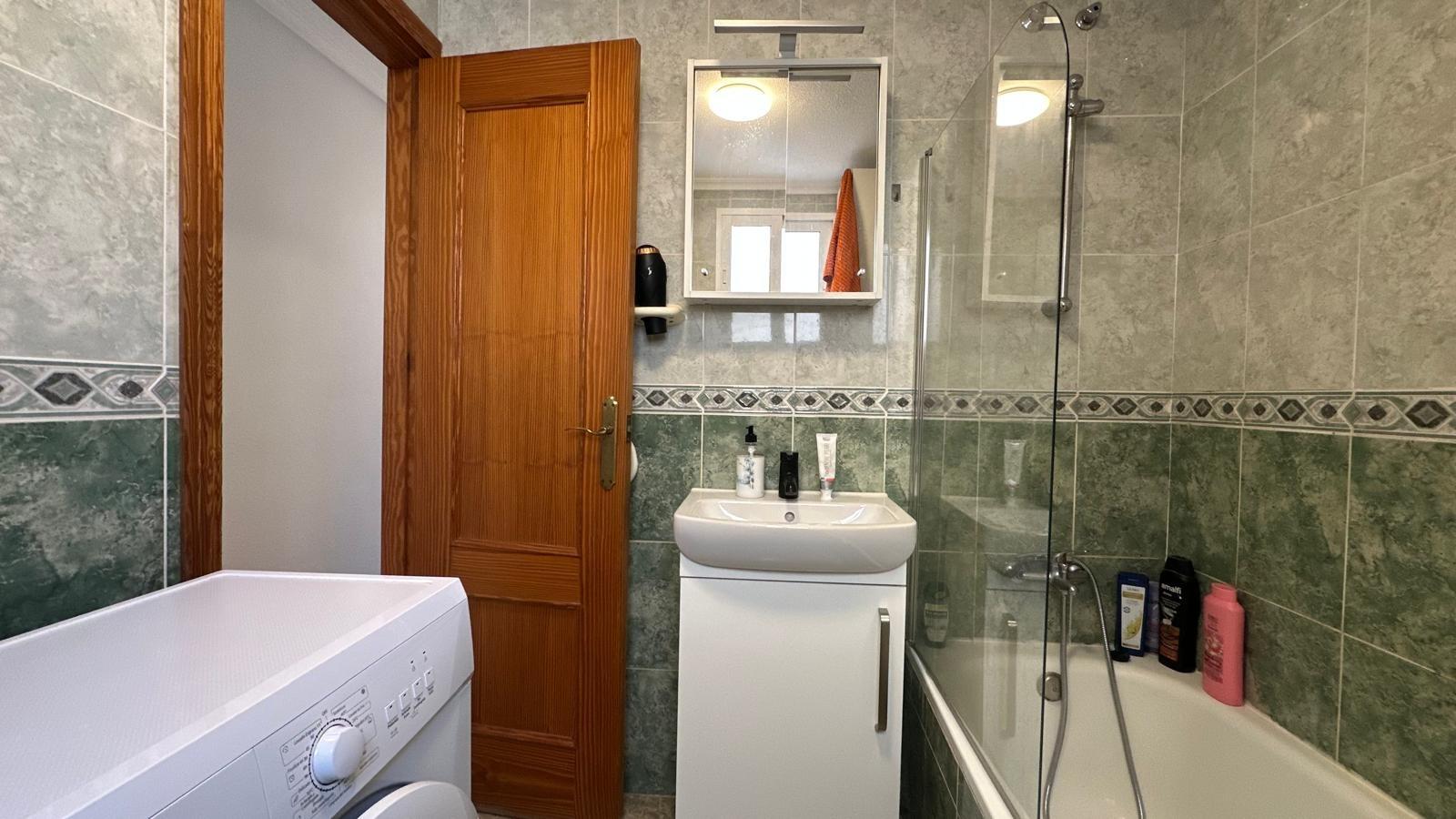 Apartment à Torrevieja, Alicante, Espagne 1 chambre, 43 m2 No. 182933