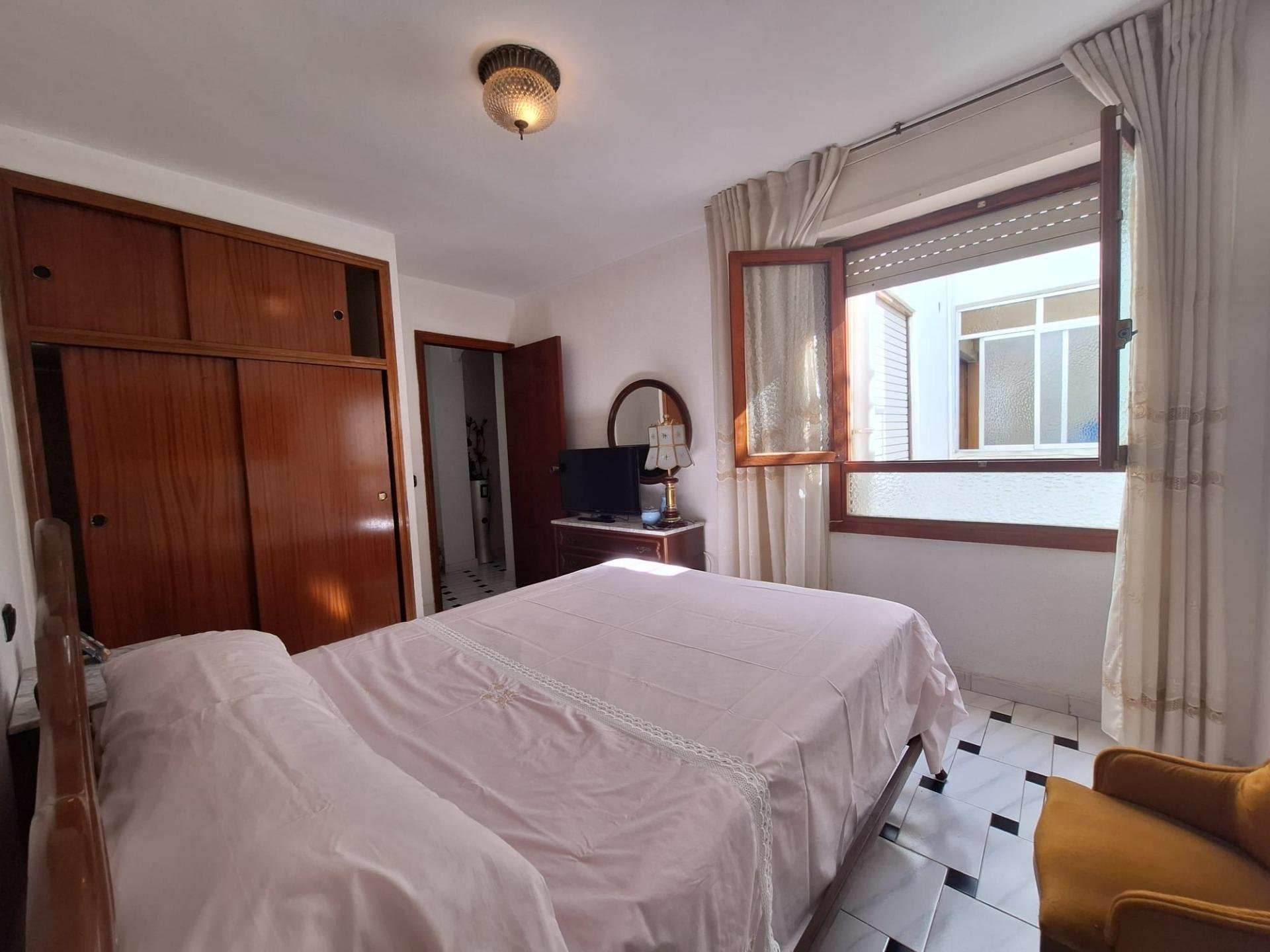 Appartamento a Torrevieja, Alicante, Spagna 1 camera da letto, 93 mq. N° 182934