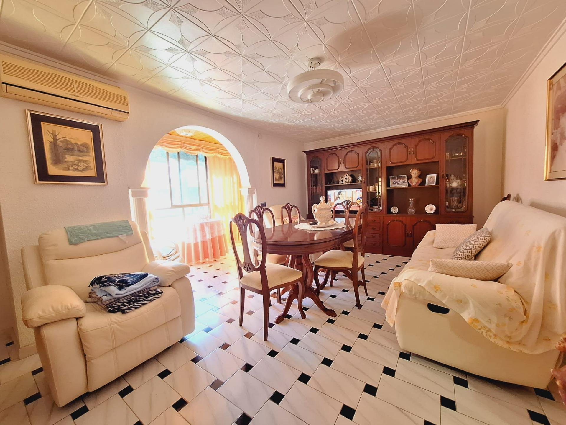Appartamento a Torrevieja, Alicante, Spagna 1 camera da letto, 93 mq. N° 182934