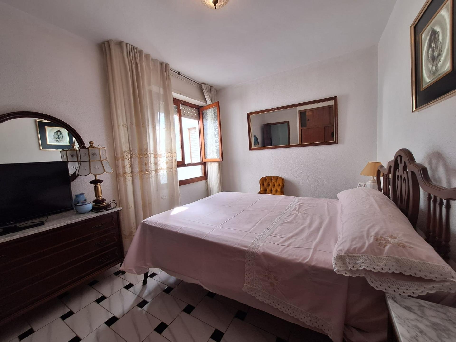 Appartamento a Torrevieja, Alicante, Spagna 1 camera da letto, 93 mq. N° 182934
