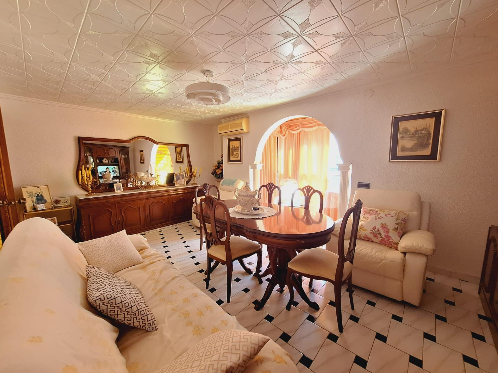 Appartamento a Torrevieja, Alicante, Spagna 1 camera da letto, 93 mq. N° 182934