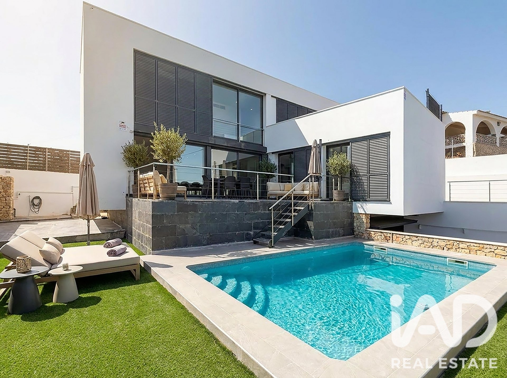 Talo Canyelles, Barcelona, Espanja 3 makuuhuonetta, 224 m2 No. 188208