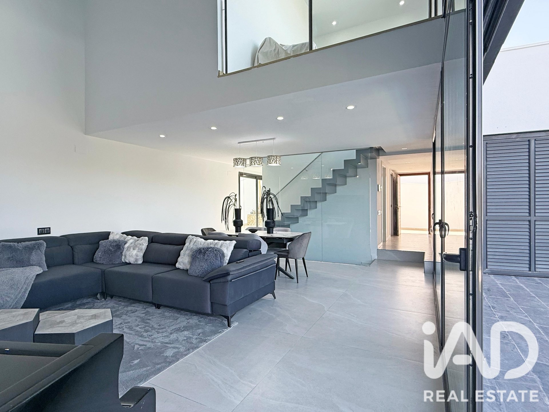 Talo Canyelles, Barcelona, Espanja 3 makuuhuonetta, 224 m2 No. 188208