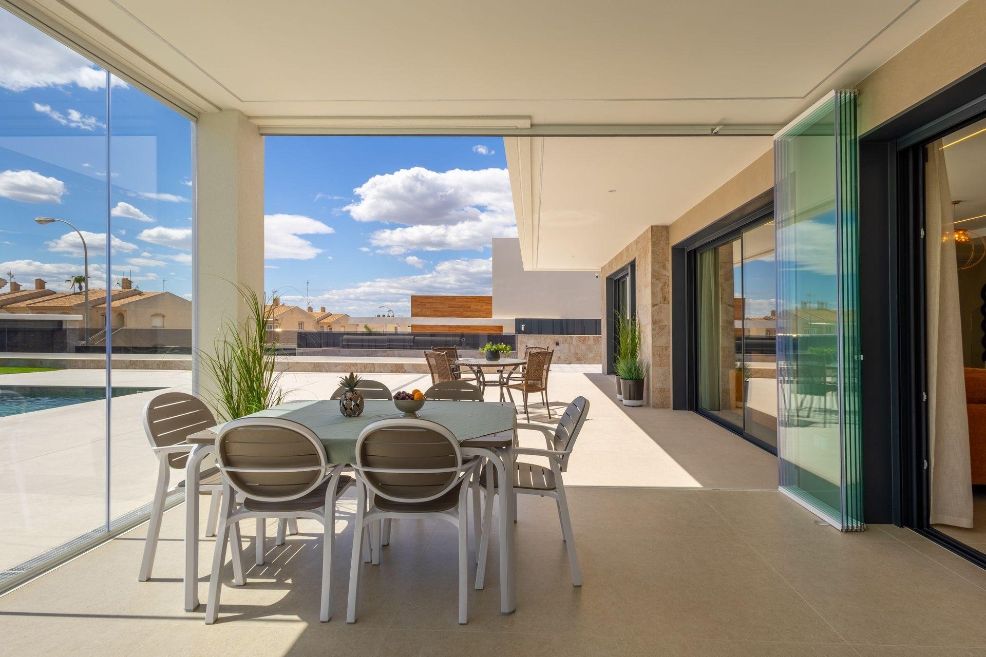 Huvila Torrevieja, Alicante, Espanja 234 m2 No. 195887