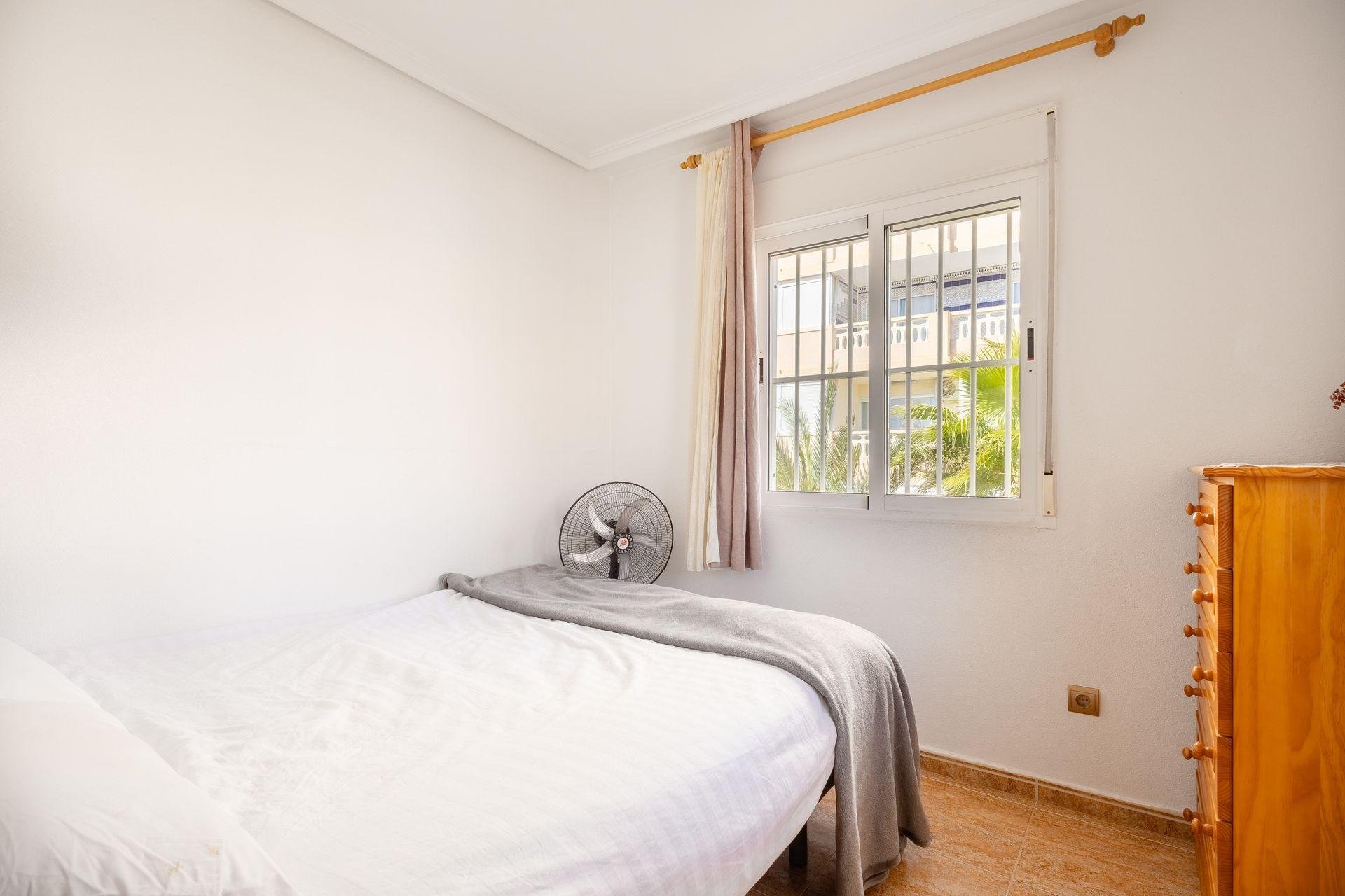 Apartamento en La Mata, Alicante, España 57 m2 No. 195889