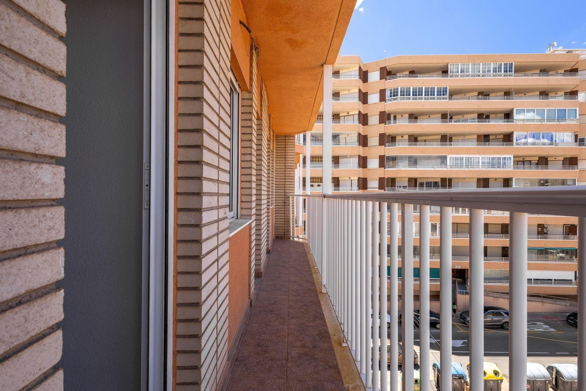 Huoneisto La Mata, Alicante, Espanja 89 m2 No. 195891