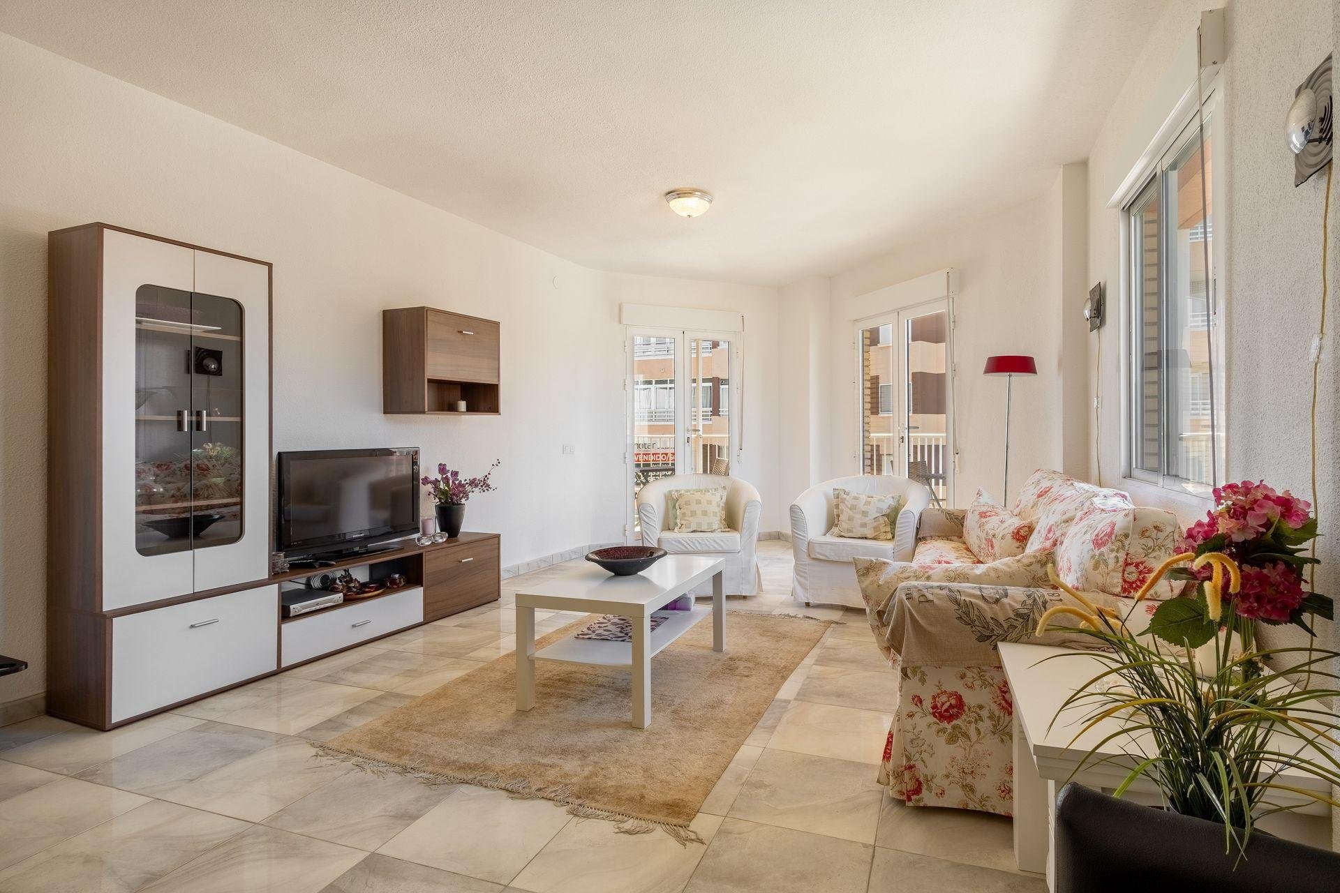 Huoneisto La Mata, Alicante, Espanja 89 m2 No. 195891