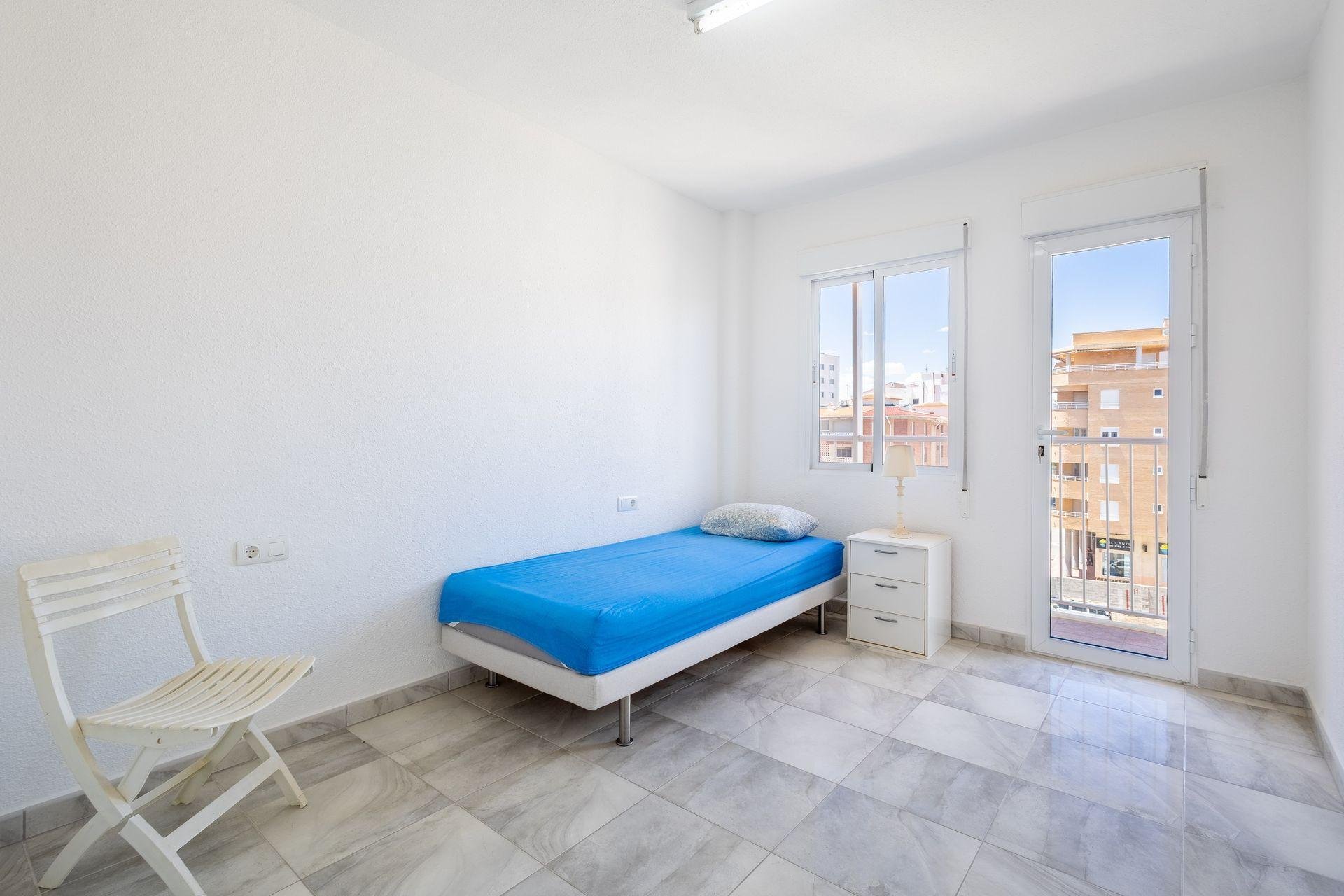 Huoneisto La Mata, Alicante, Espanja 89 m2 No. 195891