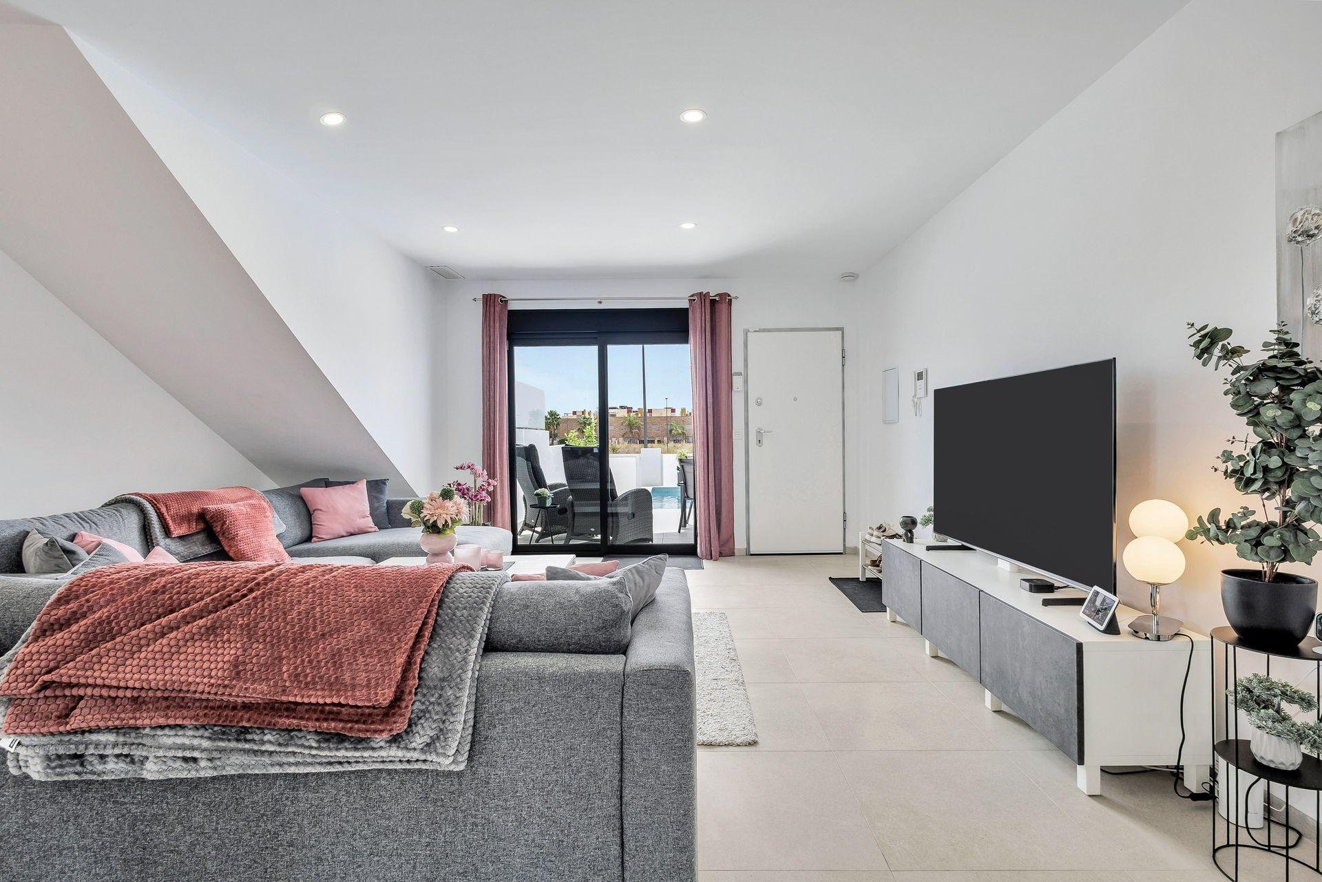 Huoneisto Los Alcazares, Murcia, Espanja 145 m2 No. 195885