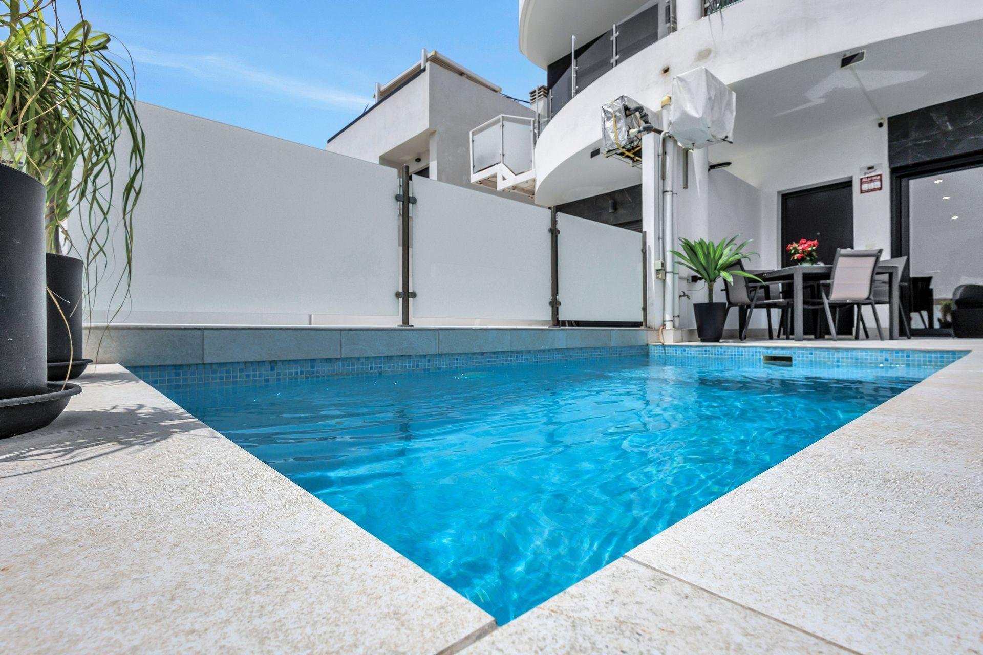 Huoneisto Los Alcazares, Murcia, Espanja 145 m2 No. 195885