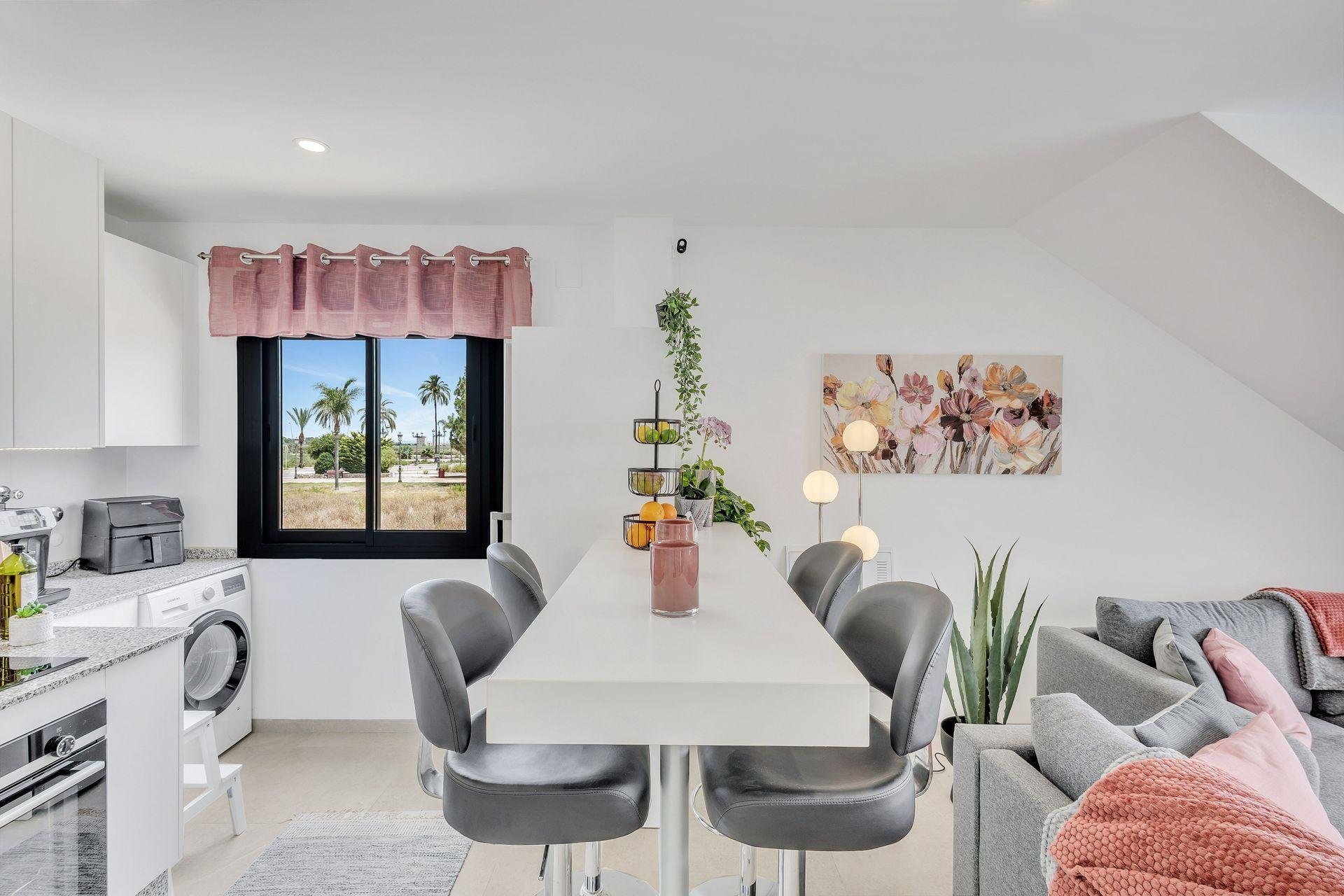 Huoneisto Los Alcazares, Murcia, Espanja 145 m2 No. 195885