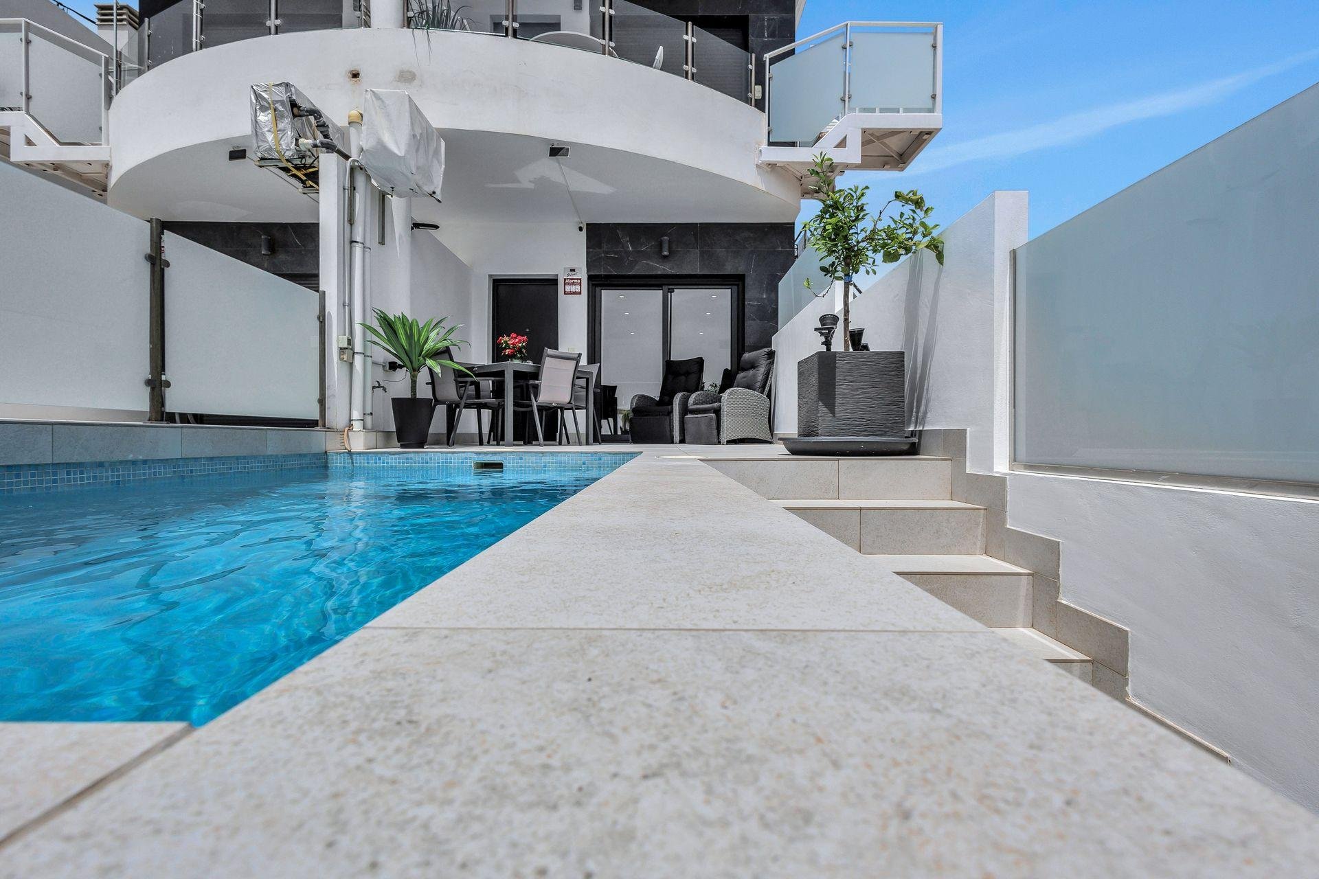 Huoneisto Los Alcazares, Murcia, Espanja 145 m2 No. 195885